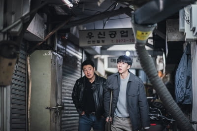 '마우스' 이승기·이희준, 공조 시작…이글 '눈빛' 포착