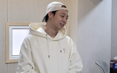 은퇴한다던 박유천,  유튜브 채널 '열혈 홍보' [전문]