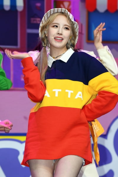 [TEN 포토] 위클리 이재희 '파격 금발로 변신'