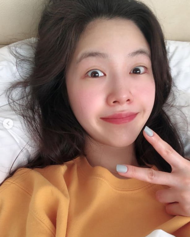 방민아, 신생아 민낯…"어플로도 막을 수 없는 붓기"