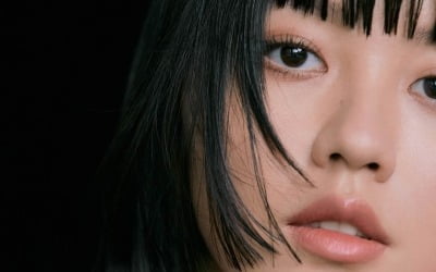 김소현, 히메컷+뱅헤어로 파격 변신…물오른 고혹美