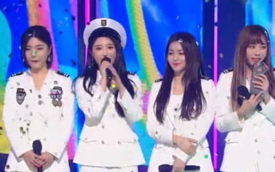 '인기가요' 브레이브걸스, 또 1위…기쁨의 가오리춤