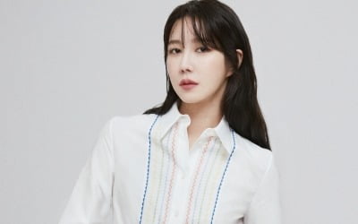 이지아, 심수련의 귀환…역대급 우아美