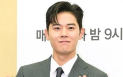 "분위기 파악 좀"…김동준, 싸늘한 여론에 '조선구마사' 홍보물 삭제