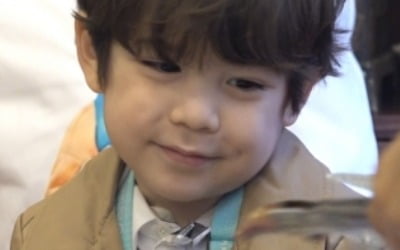 '찐건나블리' 수원 뜬다…'슈돌' 사로잡은 충격적인 귀여움