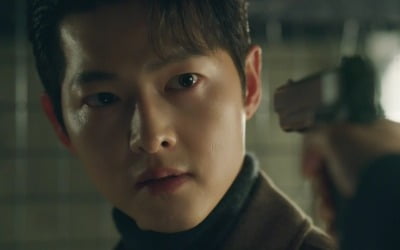 '빈센조' 금 찾은 송중기, 최영준 배신에 위기…옥택연, 회장 취임