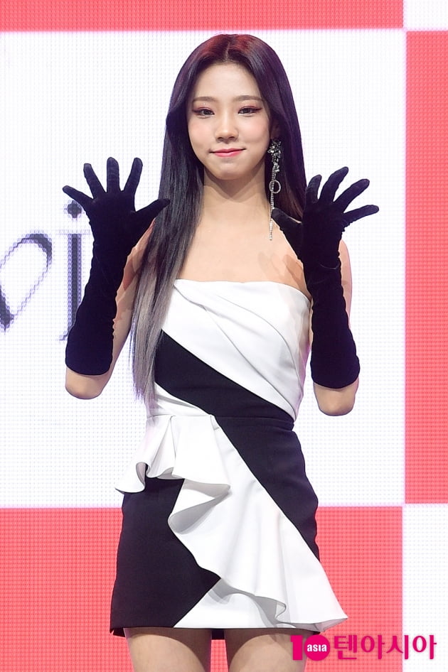 [TEN 포토] 우주소녀 여름 '사랑스러운 인사'