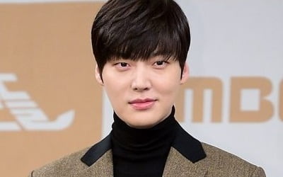 안재현, 구혜선 따라 작가 데뷔? [TEN★]