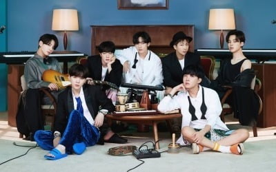 방탄소년단, 美 빌보드 장기집권…역주행+61주 연속 차트인 [공식]
