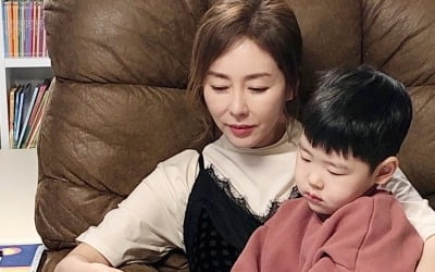김예령, 이 비주얼이 할머니라니…56세 초동안 미모