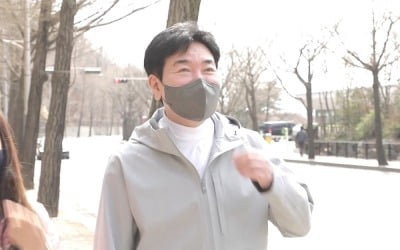'살림남2' 김일우, 핑크빛 봄나들이 "설레지 않아요, 오빠?"