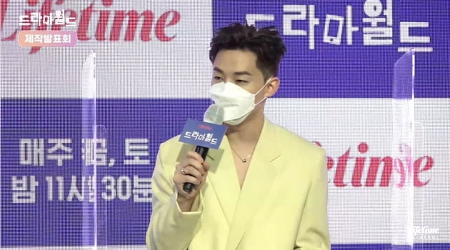 헨리 "3개월 간 벌크업, 프로틴+탄수화물 많이 먹었다" ('드라마월드')