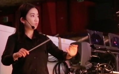 '당나귀 귀' 김문정, 눈물의 커튼콜 "가장 멋있는 순간"