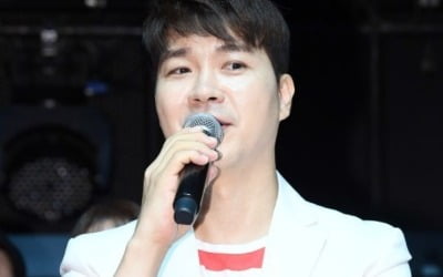 박수홍 측 "친형, 횡령 관련 고소장 접수했다" [전문]