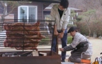 박세리, 통돼지 바비큐 도전…박찬호 깜짝 등장 ('쓰리박')