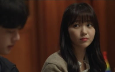 '나빌레라' 홍승희, 라디오 작가로 재취업 성공…짠한 공감 선사