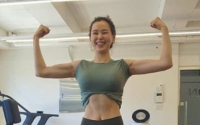 이하늬, 건강한 팔 근육 과시 "약해지지 말아요"