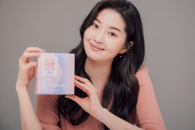 전진 아내 류이서가 여성 유산균 브랜드 모델로 발탁됐다. / 사진제공=아이힐