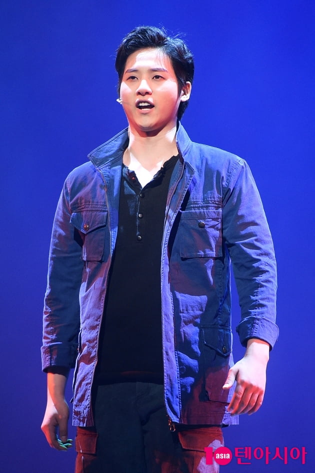 [TEN 포토] B1A4 신우, '박한수의 노래'