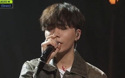 다운, 데뷔 첫 음악방송 황홀한 라이브