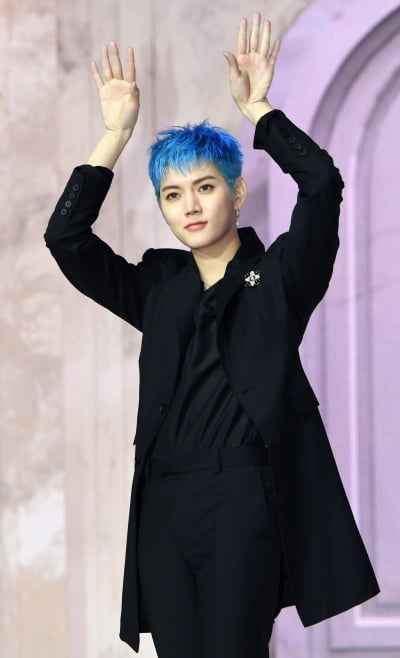 [TEN 포토] 뉴이스트 렌 '강렬한 헤어컬러'