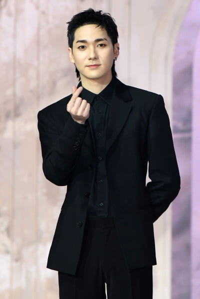 '심리 불안' 뉴이스트 아론, "건강 지키며 활동 예정"