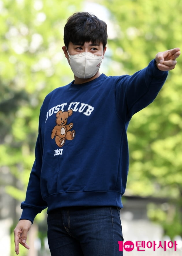 [TEN 포토] 진해성 '섹시한 포즈'