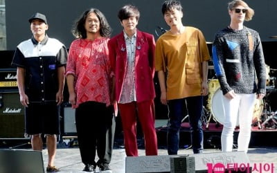 YB 윤도현밴드 "주최 측, 온라인 콘서트 취소 통보" [전문]