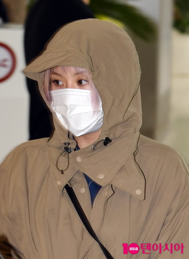 [TEN 포토] 트와이스 채영 '살짝 보이는 핑크헤어'