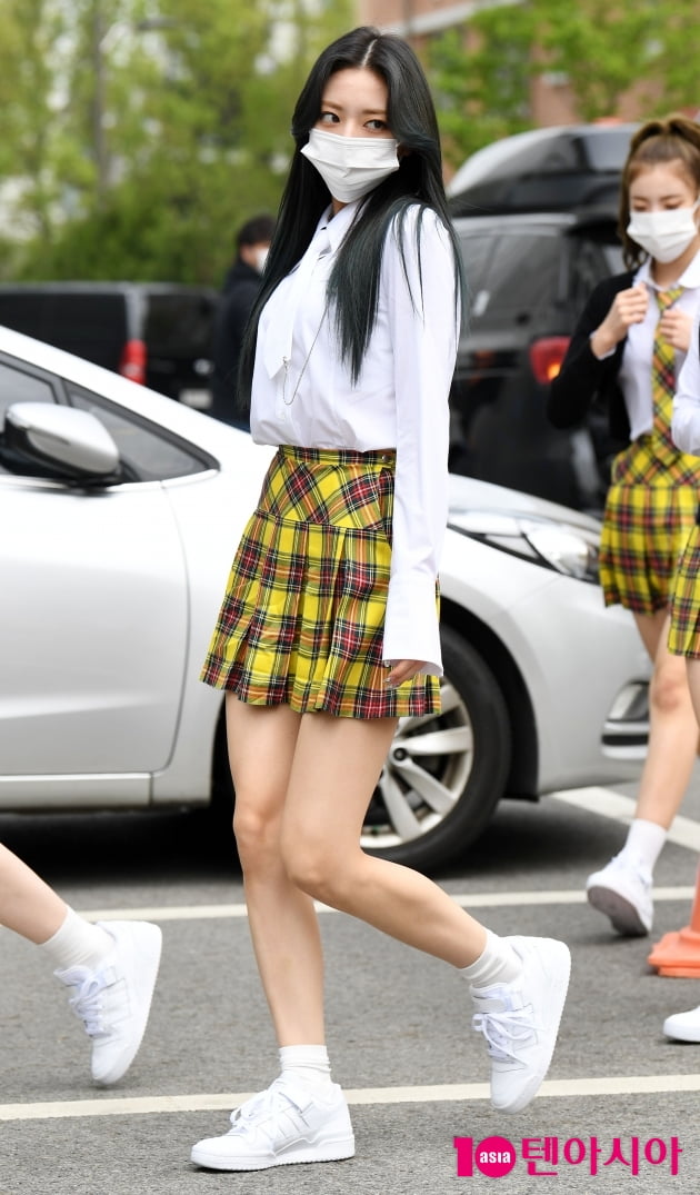 [TEN 포토] 있지 유나 '분위기 넘사벽'