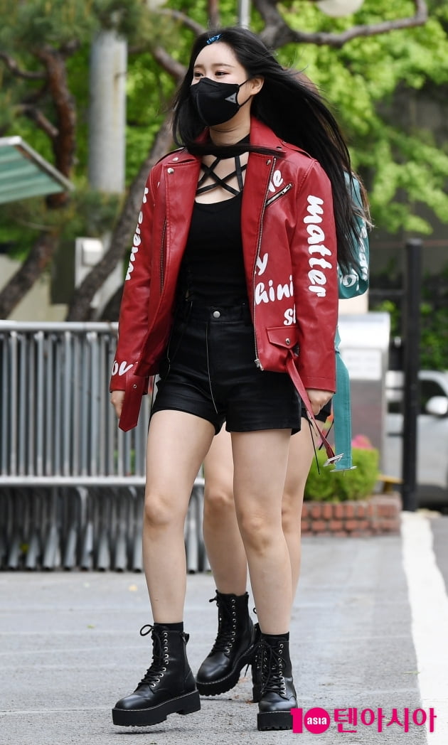 [TEN 포토] 브레이브걸스 민영 '시선 사로잡는 레드'