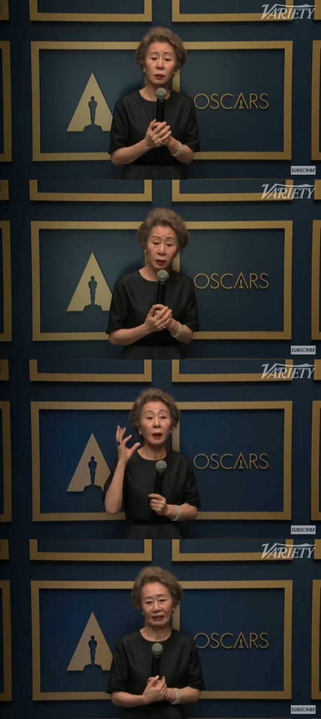 배우 윤여정 오스카 백스테이지 인터뷰/ 사진=유튜브 캡처