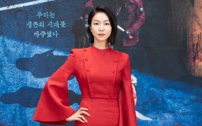 '다크홀' 김옥빈 "임원희, 너무 친해지고 싶었다"