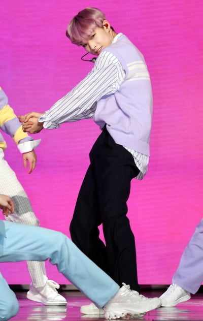 [TEN 포토] 엔하이픈 니키 '샤프한 옆선'