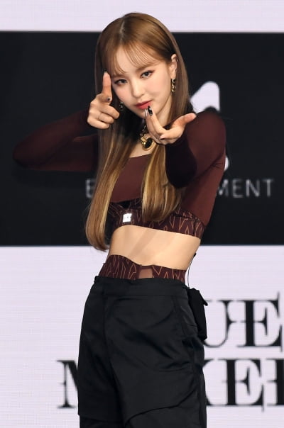 [TEN 포토] 핫이슈 형신 '만찢녀 스나이퍼'