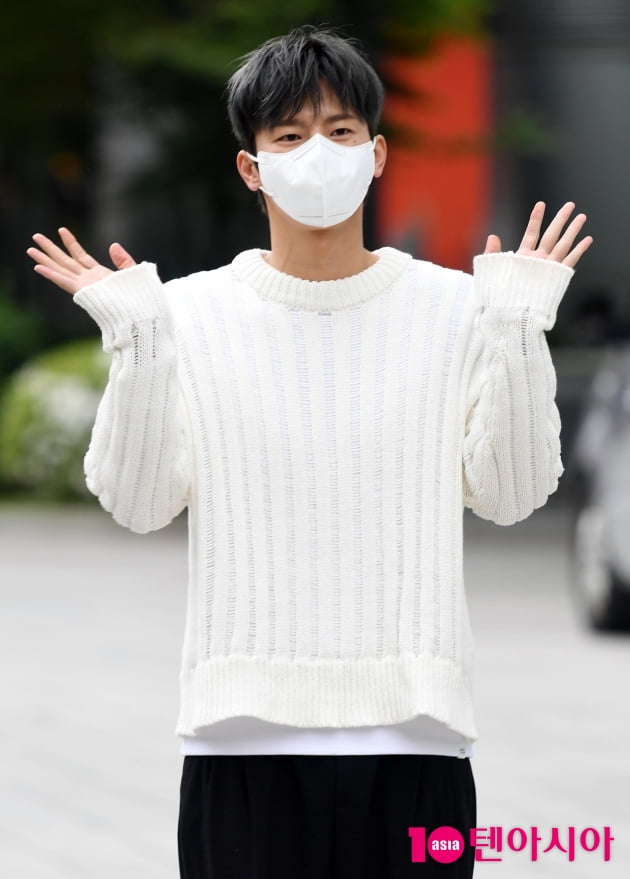[TEN 포토] 서인국 '오랜만에 인사드려요'