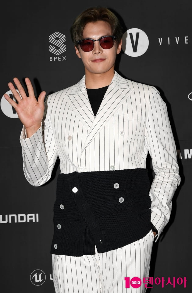 [TEN 포토] 박은석 '가질 수 없는 남친의 비주얼'