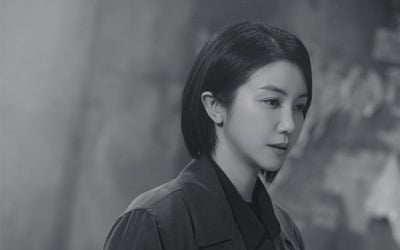 돌아온 김옥빈, 변종인간과 사투…'다크홀' 오늘(30일) 첫방