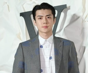 엑소 세훈, 라방 중 사생팬 피해 호소 "하루에 전화 100통↑"