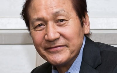 안성기 "윤여정 오스카 수상 자랑스러워…난 국내 활동으로 만족" [인터뷰③]
