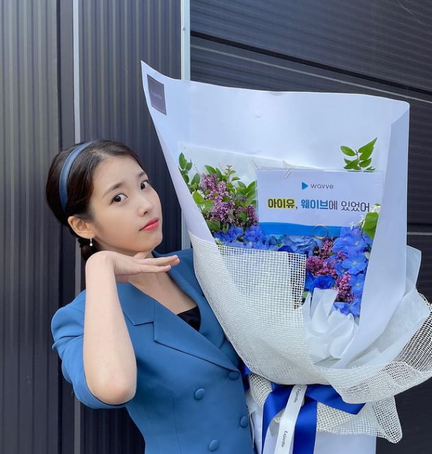 사진=아이유 인스타그램