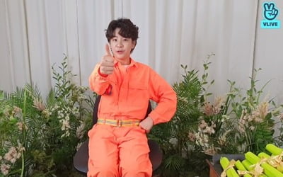 정동원 "'내 마음속 최고'는 팬 향한 고백송"…달콤한 '트롯왕자'