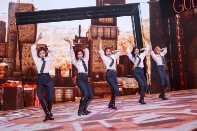 마며든다…ITZY, '마피아 인 더 모닝' 발매 6일 만에 음방 1위