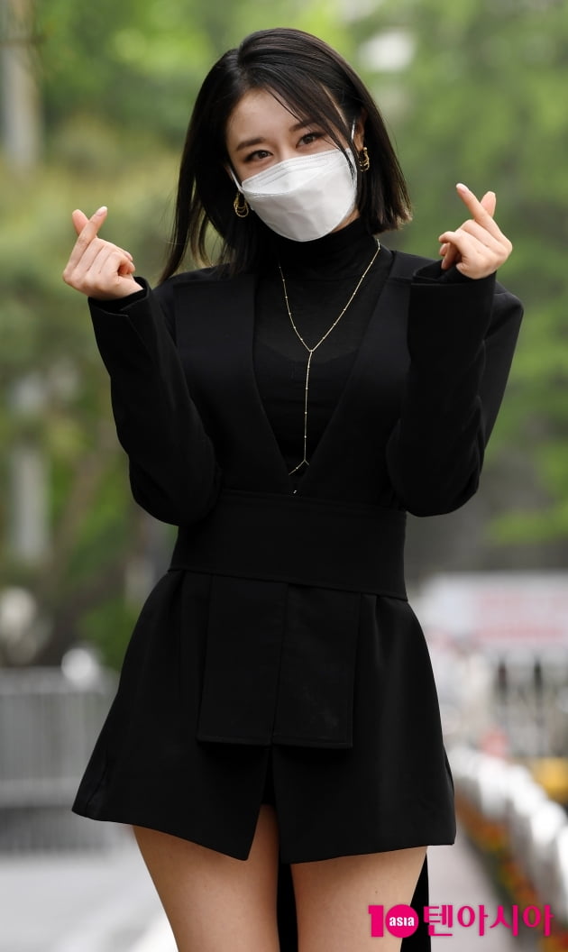[TEN 포토] 박지연 '심쿵 하트'
