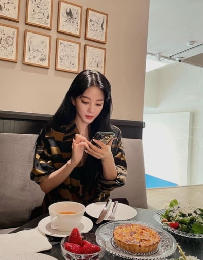 한예슬, 이제훈 닮은 남자친구 공개 "제 남친을 소개합니다" [TEN ★]