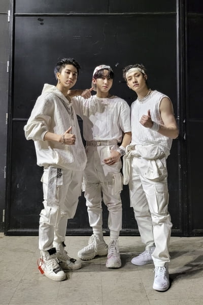 '킹덤' 스트레이 키즈, 부동의 1위…유닛 무대마저 접수