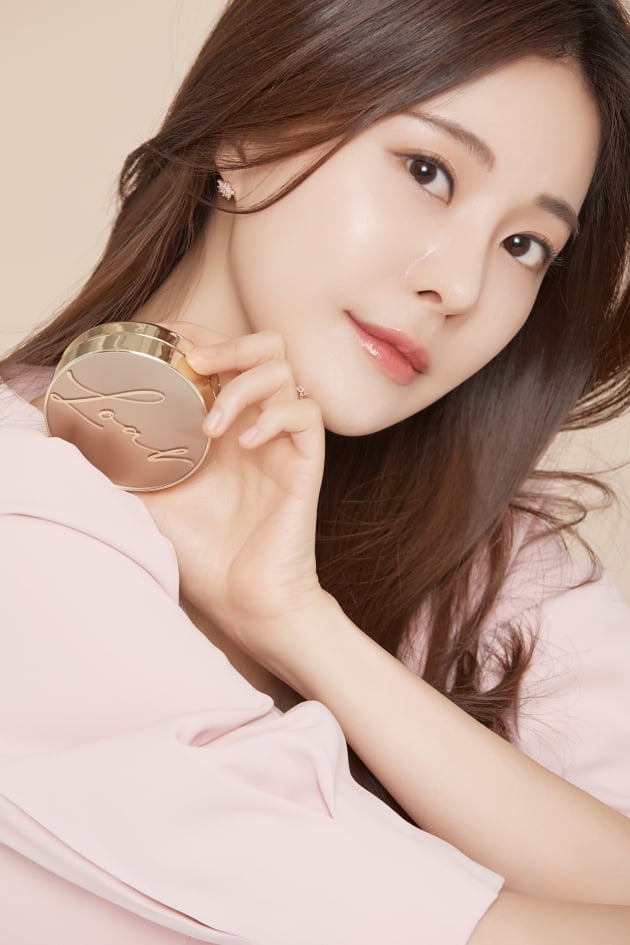 [TEN 인터뷰] 아옳이 "내가 만든 제품, '행복' 선사할 수 있길"