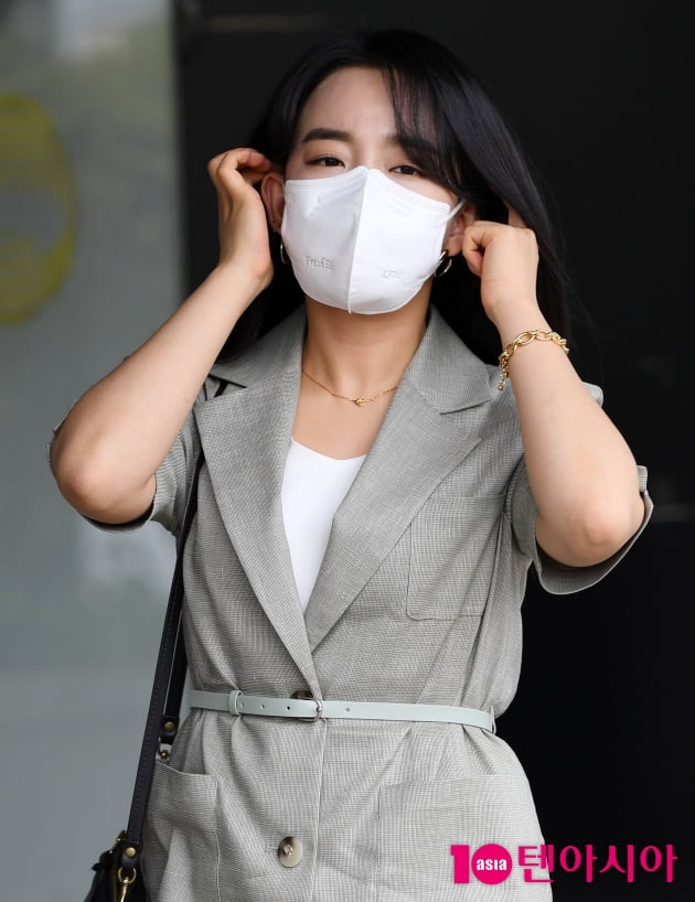 [TEN 포토] 윤하 '인형이 따로없네' 
