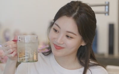 유라, 고향 친구들이 말하는 '울산 얼짱' 시절 ('온앤오프')