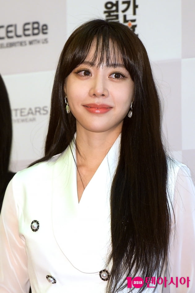 [TEN 포토] 브레이브걸스 은지, '작은 얼굴에 예쁨이 가득'